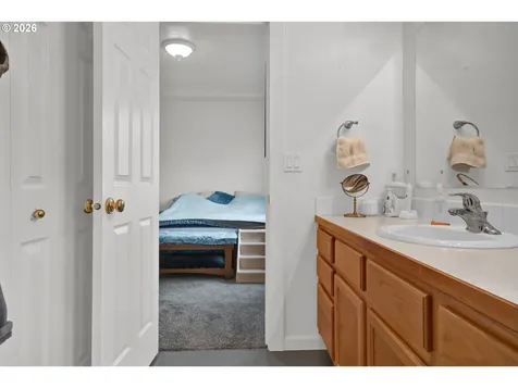 3392 Falcon Drive Springfield OR 97477