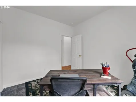 3392 Falcon Drive Springfield OR 97477