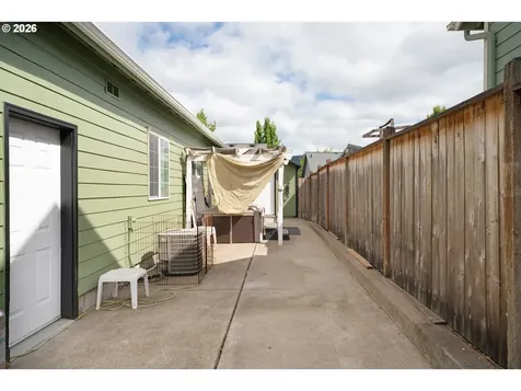3392 Falcon Drive Springfield OR 97477