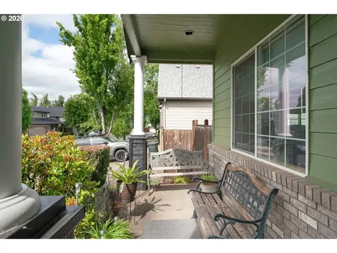 3392 Falcon Drive Springfield OR 97477