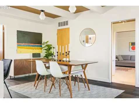 9707 SW 59th Avenue Portland OR 97219