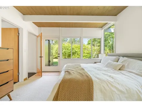 9707 SW 59th Avenue Portland OR 97219