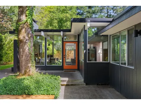 9707 SW 59th Avenue Portland OR 97219
