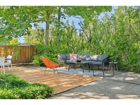 9707 SW 59th Avenue Portland OR 97219