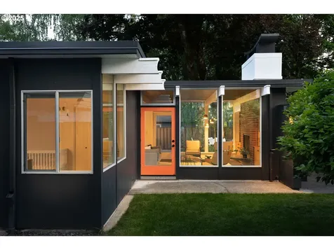 9707 SW 59th Avenue Portland OR 97219