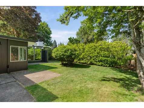 9707 SW 59th Avenue Portland OR 97219