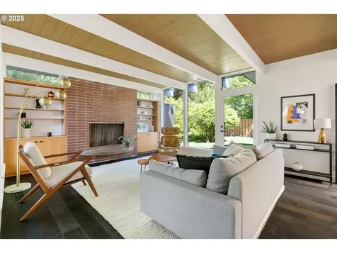 9707 SW 59th Avenue Portland OR 97219
