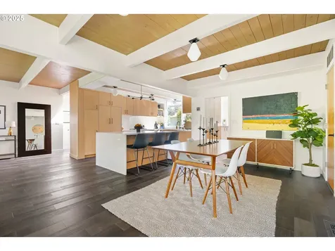 9707 SW 59th Avenue Portland OR 97219