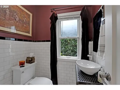 8535 SW Birchwood Road Portland OR 97225