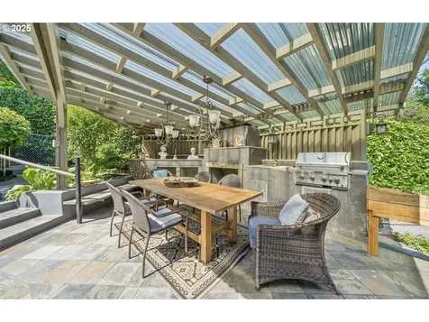 8535 SW Birchwood Road Portland OR 97225