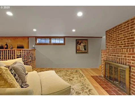 8535 SW Birchwood Road Portland OR 97225