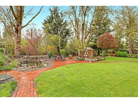 8535 SW Birchwood Road Portland OR 97225