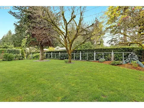 8535 SW Birchwood Road Portland OR 97225