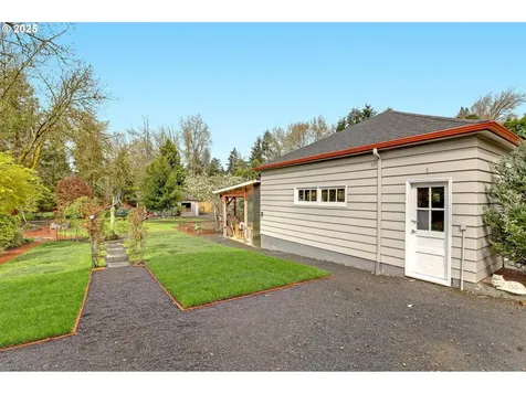 8535 SW Birchwood Road Portland OR 97225