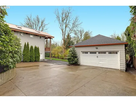 8535 SW Birchwood Road Portland OR 97225