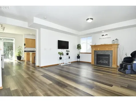 2036 NW Woodland Drive Mcminnville OR 97128