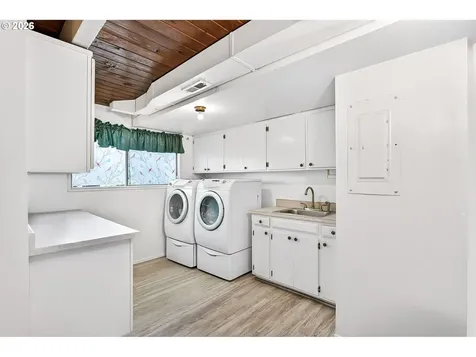 14729 NE Stanton Court Portland OR 97230