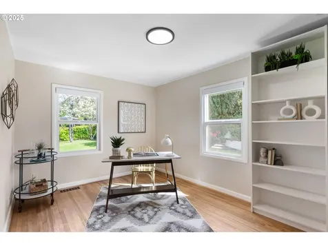 8075 SW Valley View Court Portland OR 97225