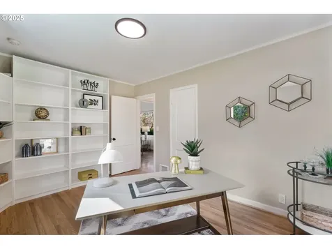 8075 SW Valley View Court Portland OR 97225