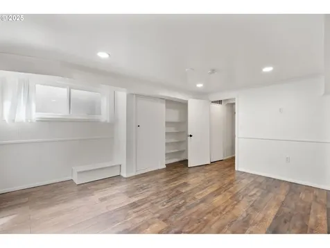 8075 SW Valley View Court Portland OR 97225