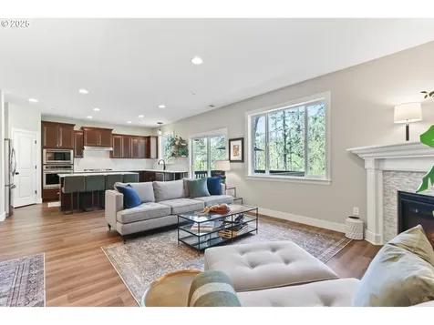 11589 NW Pinyon Street Portland OR 97229