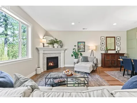 11589 NW Pinyon Street Portland OR 97229