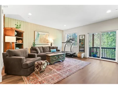 11589 NW Pinyon Street Portland OR 97229