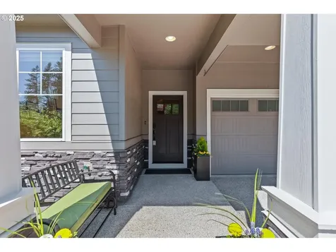 11589 NW Pinyon Street Portland OR 97229