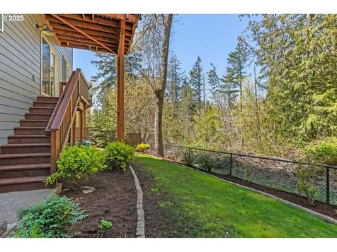 11589 NW Pinyon Street Portland OR 97229