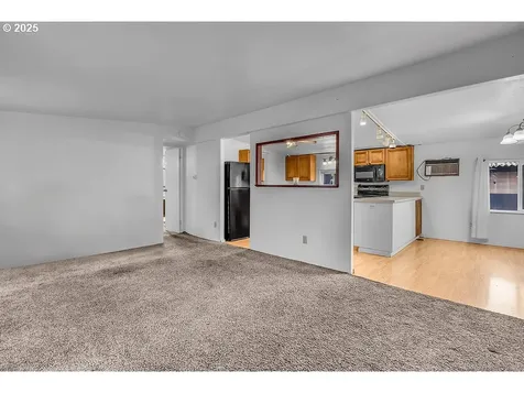 4882 NE Lancaster Drive Salem OR 97305