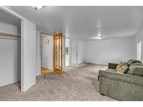 4882 NE Lancaster Drive Salem OR 97305