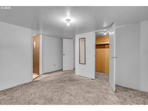 4882 NE Lancaster Drive Salem OR 97305