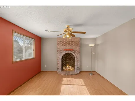 968 NE Lovell Street Hillsboro OR 97124