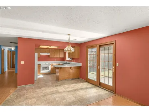 968 NE Lovell Street Hillsboro OR 97124