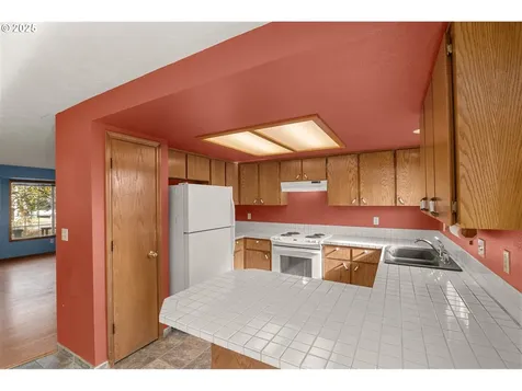 968 NE Lovell Street Hillsboro OR 97124