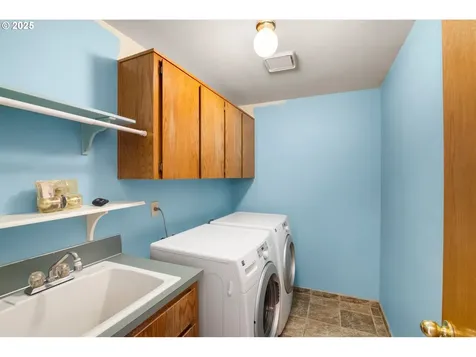 968 NE Lovell Street Hillsboro OR 97124