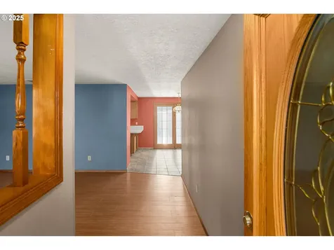 968 NE Lovell Street Hillsboro OR 97124