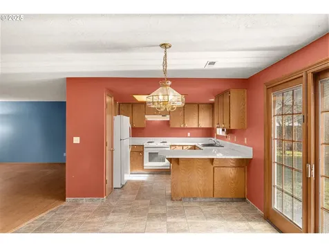 968 NE Lovell Street Hillsboro OR 97124