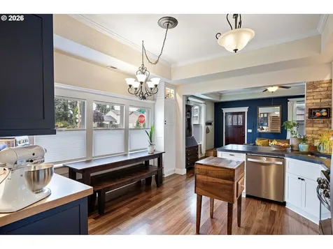 1905 S 6th Street Cottage Grove OR 97424