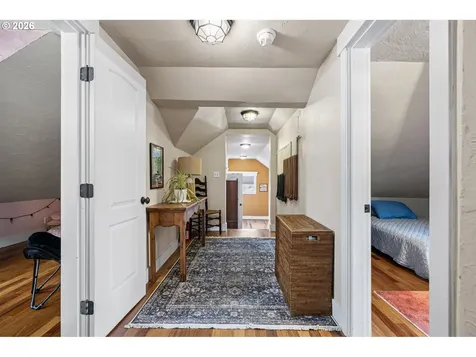 1905 S 6th Street Cottage Grove OR 97424