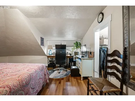 1905 S 6th Street Cottage Grove OR 97424