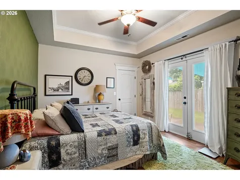 1905 S 6th Street Cottage Grove OR 97424