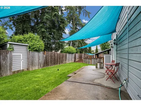 1905 S 6th Street Cottage Grove OR 97424
