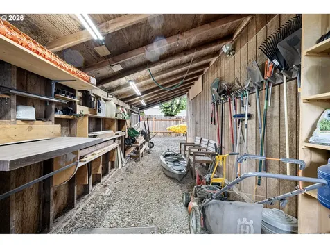 1905 S 6th Street Cottage Grove OR 97424