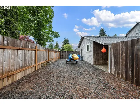 1905 S 6th Street Cottage Grove OR 97424