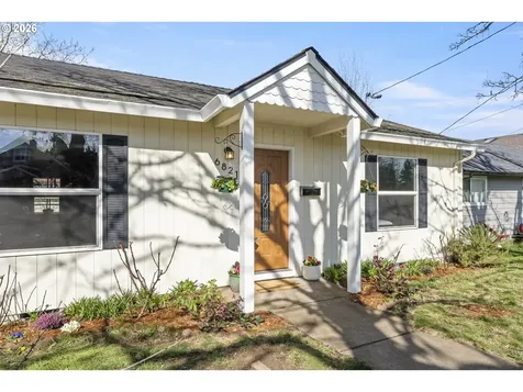 6821 N Armour Street Portland OR 97203