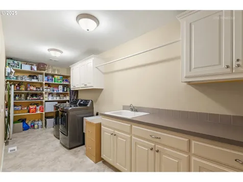 13829 SE Alta Vista Drive Happy Valley OR 97086