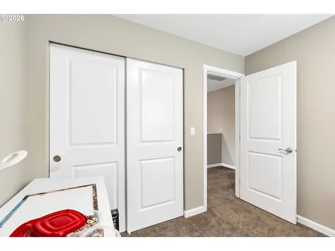 15528 NE 70th Street Vancouver WA 98682