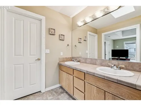 15543 SE Bybee Drive Portland OR 97236