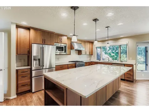 670 S Palatine Hill Road Portland OR 97219